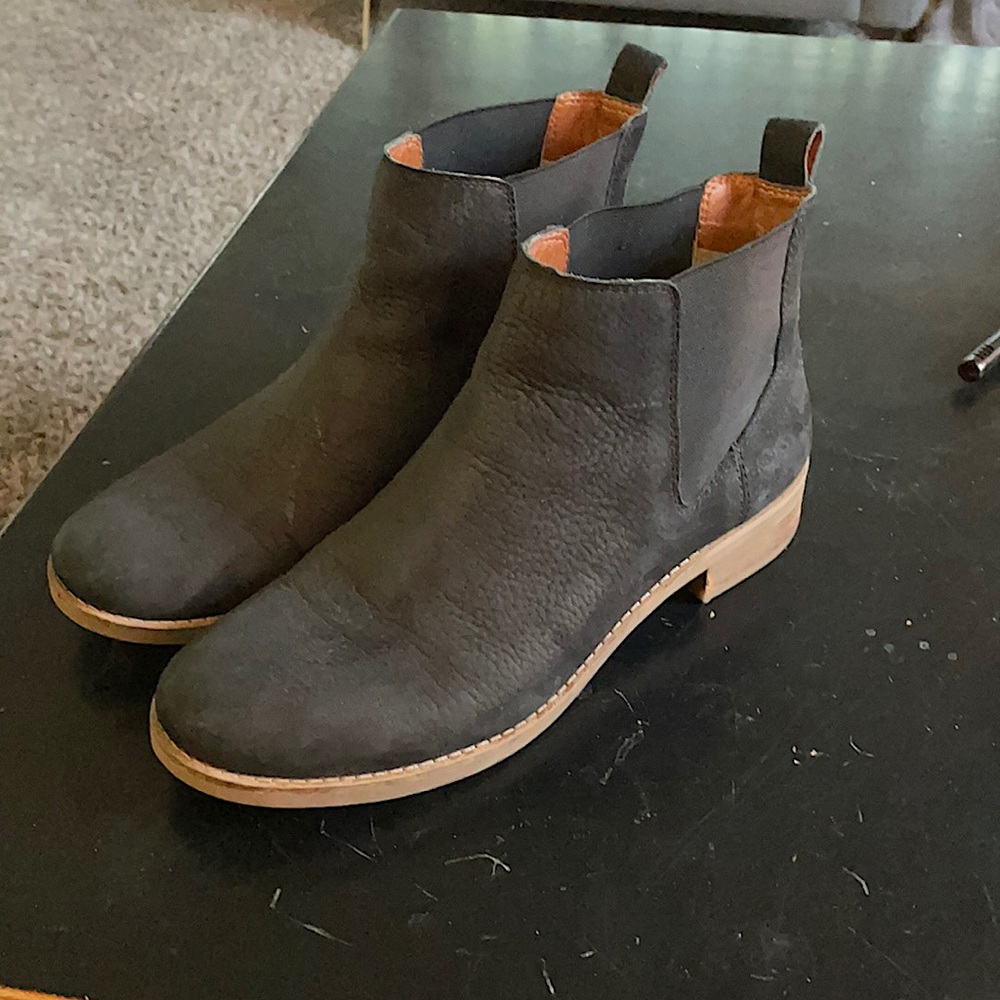 Lucky brand suede black shoes!